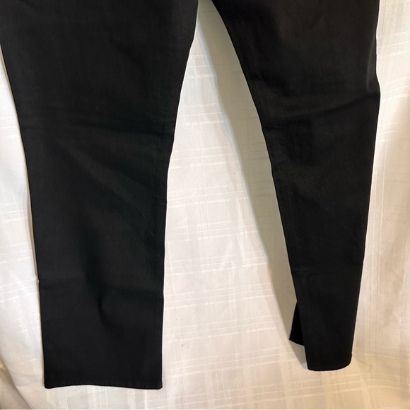 Old Navy Men’s Black Slim Pants - Picture 3 of 9